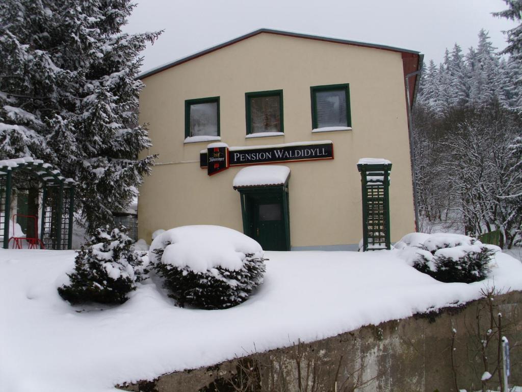Pension Waldidyll Stützerbach エクステリア 写真